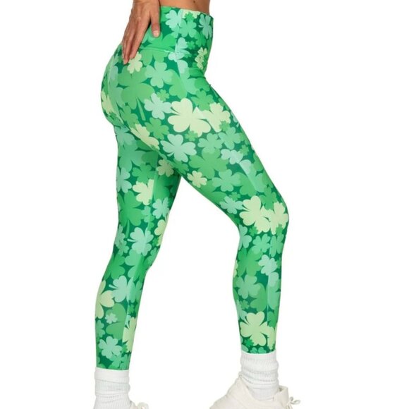 St. Patricks Day Clover‎ Print Leggings Women’s High Waist By Tipsy Elves - Picture 1 of 5